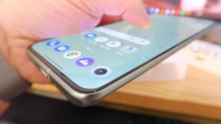 realme GT2 Pro: Baterie de cursă lungă, câteva ore peste realme GT 5G
