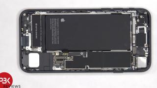 Apple iPhone SE 3 (2022) primește o disecție în fața camerei; Cât de greu este de reparat?