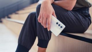 Motorola Edge 30 se apropie de lansare; Primește acum și certificarea NBTC având numele de serie XT2203-1