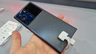 ZTE Axon 40 Pro își face apariția în baza de date TENAA; Pare să adopte acelasi setup foto integrat pe Nubia Z40 Pro