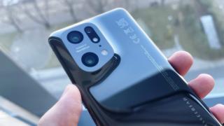 OPPO Find X5 Pro Unboxing: spate rafinat din ceramică, cip MariSilicon cu revoluţia AI şi stabilizare pe 5 axe