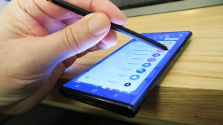 Samsung Galaxy S22 Ultra: OS, UI, aplicaţii cu S-Pen în frunte, DeX, extra productivitate