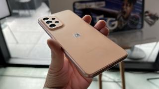 Samsung Galaxy A33 5G hands on review: stabilizare optică şi pe A30-uri, un pic mai aproape de fratele A53 5G (Video)