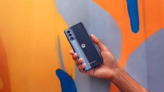 Motorola Moto G82 își face apariția în randări; Telefonul a primit certificarea TENAA și pare gata de debut