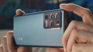 ZTE urmează să lanseze un nou camera-phone pe 9 mai; Modelul Axon 40 Ultra va veni cu trei senzori foto de 64 MP