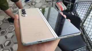 Samsung pregătește culori noi pentru pliabilele Z Fold 4 și Z Flip 4, așteptate pe bej, respectiv albastru