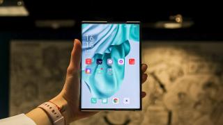 Motorola are în pregătire un smartphone cu ecran rulabil, cunoscut la nivel intern sub numele de cod "Felix"