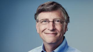Ce smartphone are Bill Gates şi de ce a ales un telefon pliabil