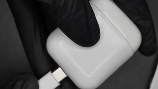 Creatorul primului iPhone cu port USB-C aduce conectorul și pe cutiuța de transport/încărcare AirPods