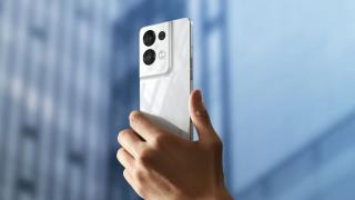 OPPO Reno8 Pro+ este aici! Vine cu cip de imagine MariSilicon X de pe Find X5 și un modul foto impunător în spate