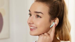 Huawei anunță căștile FreeBuds SE, cu Bluetooth 5.2, 24 de ore de autonomie