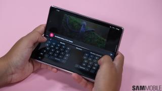 Gboard primește funcția split screen pentru pliabile și tablete, cu o tastatură qwerty împărțită în două