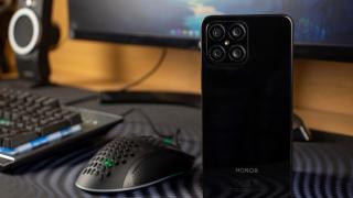 Honor X8 - Hardware potent pentru utilizarea de zi cu zi, dar nu e pentru gaming