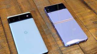 Primul telefon pliabil cu clapetă de la Xiaomi ar aduce design în stil Google Pixel; Iată schițele sale!