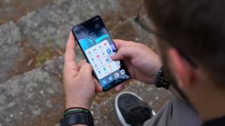 Motorola Edge 30: OS, UI, aplicaţii ca de Pixel, cu Ready For pentru productivitate desktop