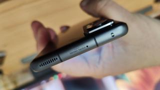 Xiaomi 12X: Acustică stereo tunată de Harman Kardon, cu amplasare inedită de speakere