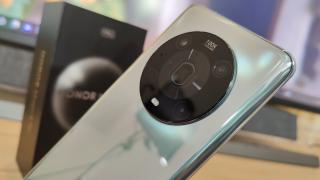 HONOR Magic4 Pro Unboxing: flagship cu certificare IMAX, încărcare wireless la 100W (Video)