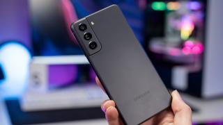 Samsung pregătește modelul Galaxy S21 FE 4G; Ar fi un telefon accesibil cu procesor Snapdragon 720G