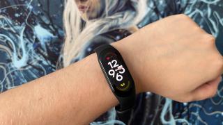Xiaomi Smart Band 7 Unboxing: Seria de brățări fitness hit revine cu model nou, cu ecran mai mare, monitorizare automată SpO2