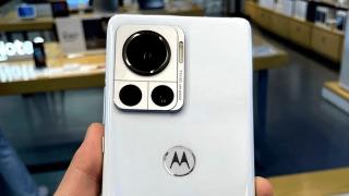 Motorola Edge 30 Ultra cu a sa cameră de 200 megapixeli este aproape de lansare, primește o nouă certificare