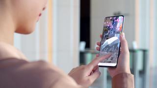 OPPO dezvăluie o nouă experiență AR pe flagship-ul Find X5 Pro și sărbătorește centenarul Terenului Central de la Wimbledon în postura de partener global Wimbledon