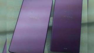 Sony Xperia Z2 ni se prezintă În primele imagini: presupuse carcase spate surprinse În imagini
