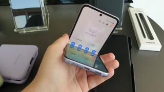 Samsung va lansa pliabile Galaxy A Flip şi Galaxy A Fold mai ieftine începând cu anul 2024; Ar costa sub 4000 de lei