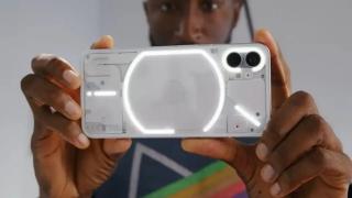 Nothing Phone (1) va primi și o husă oficială din gel TPU; Apare în randări pe web înainte de lansarea din 12 iulie