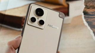 realme dezvăluie design-ul lui GT2 Explorer Master, cu un spate tip "valiză" îmbrăcat în piele ecologică