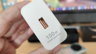 HONOR Magic4 Pro: Baterie pentru iubitorii de binging de seriale