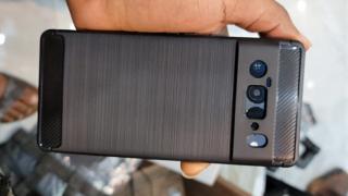 O unitate de test Pixel 7 Pro a ajuns în mâinile unui utilizator înainte de debut; Google a blocat prototipul ulterior