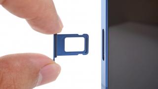 Apple va testa piața prin lansarea unui iPhone 14 fără slot SIM fizic în unele regiuni; O variantă doar cu eSIM