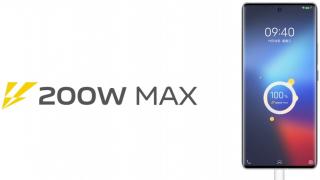 Primul smartphone cu alimentare la 200W e aici! iQOO 10 Pro vine cu dungi de BMW și procesor Snapdragon 8+ Gen 1