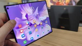 Huawei Mate Xs 2: Design îmbunătăţit faţă de predecesor, rețetă diferită de concurenţă