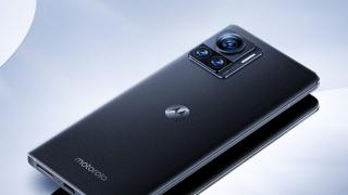 Motorola anulează lansarea primului smartphone cu senzor foto de 200 MP; Moto X30 Pro și pliabilul RAZR 2022 ar sosi mai târziu