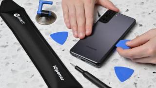 Samsung şi-a deschis programul de reparaţii la domiciliu în parteneriat cu iFixit
