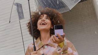 Preț și disponibilitate Samsung Galaxy Z Flip4 în România (-750 de lei reducere la precomandă)