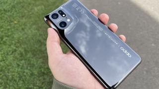 OPPO câştigă premii EISA pentru smartphone-uri avansate şi pentru cele mai bune căşti in-ear (Ediţia 2022-2023)