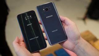 După mai bine de 5 ani de la debut Samsung oferă o actualizare pentru smartphone-urile Galaxy S7 și Galaxy S8