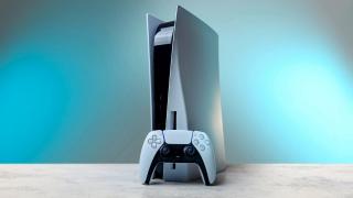 Sony va lansa o nouă versiune a consolei PlayStation 5, acum mai ușoară, cu 600 grame în minus față de original