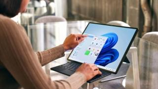 IFA 2022: Lenovo prezintă ThinkPad X1 Fold Gen 2 - Un nou laptop cu ecran pliabil, mai mare și mai puternic față de predecesor