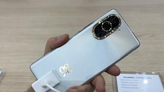 IFA 2022: HUAWEI nova 10 Pro prezentare Hands-On - Selfie-phone cu display OLED generos, design inedit și alimentare rapidă la 100W