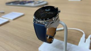IFA 2022: HONOR Watch GS 3 hands on - ceas inteligent elegant, cu 100 moduri sport, corp din oţel inoxidabil (Video)