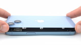 iPhone 14 e în sfârşit mai uşor de reparat! Secretul este spatele din sticlă (Video)
