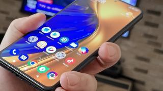 Xiaomi 12: OS, UI, aplicaţii bazate pe un MIUI 13 orientat spre Privacy, personalizare