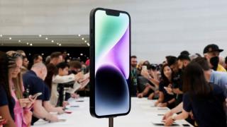 Producția noului Apple iPhone 14 se mută în India; Dependența față de China scade