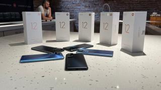 Xiaomi 12T Hands-On: ce e diferit faţă de varianta Pro? Rentează mai mult un 11T acum? (Video)