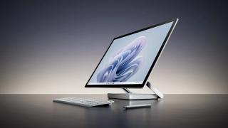 Microsoft anunţă Surface Studio 2 Plus, un desktop PC all în One cu placă grafică RTX 3060