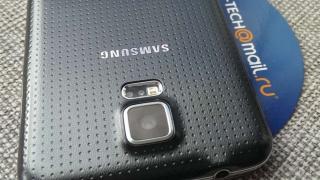 Iată un prim review al lui Samsung Galaxy S5: bine echilibrat, ușor dezamăgitor