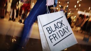 Retailerii investesc între 3000 şi 15.000 de euro în campaniile promo de Black Friday, aşteaptă creşteri de vânzări de până la 200%